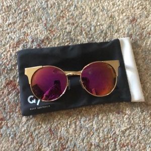 QUAY AUSTRALIA cat eye pink mirror sunglasses